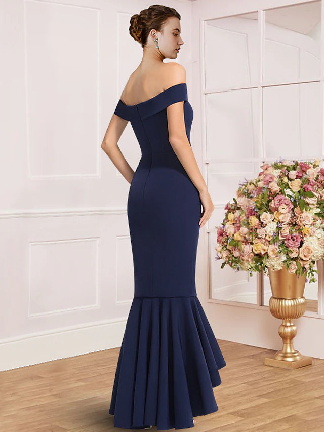 Back view of the solid color mother of the bride dress.