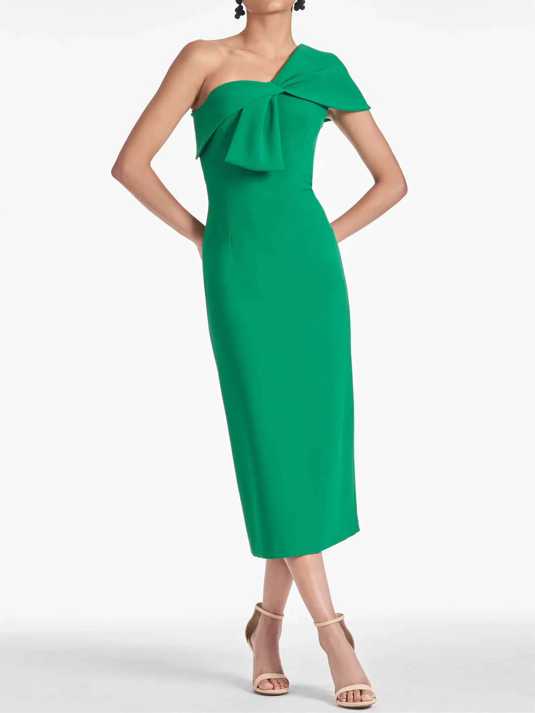 Side view of the elegant sheath homecoming dress.
