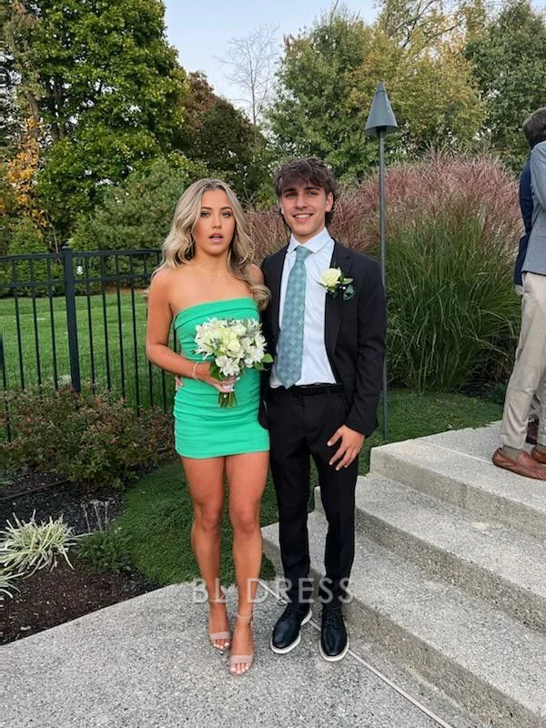 Elegant green strapless sheath dress for formal events.