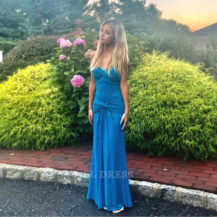 Elegant blue sheath dress with sweetheart neckline.
