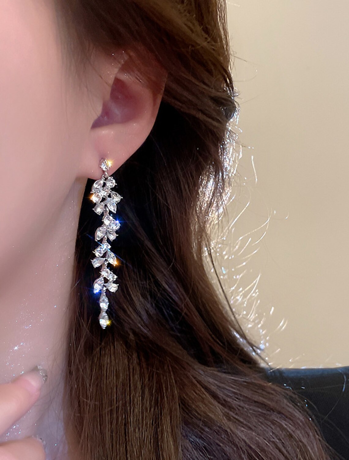 Elegant silver tassel fringe drop earring.