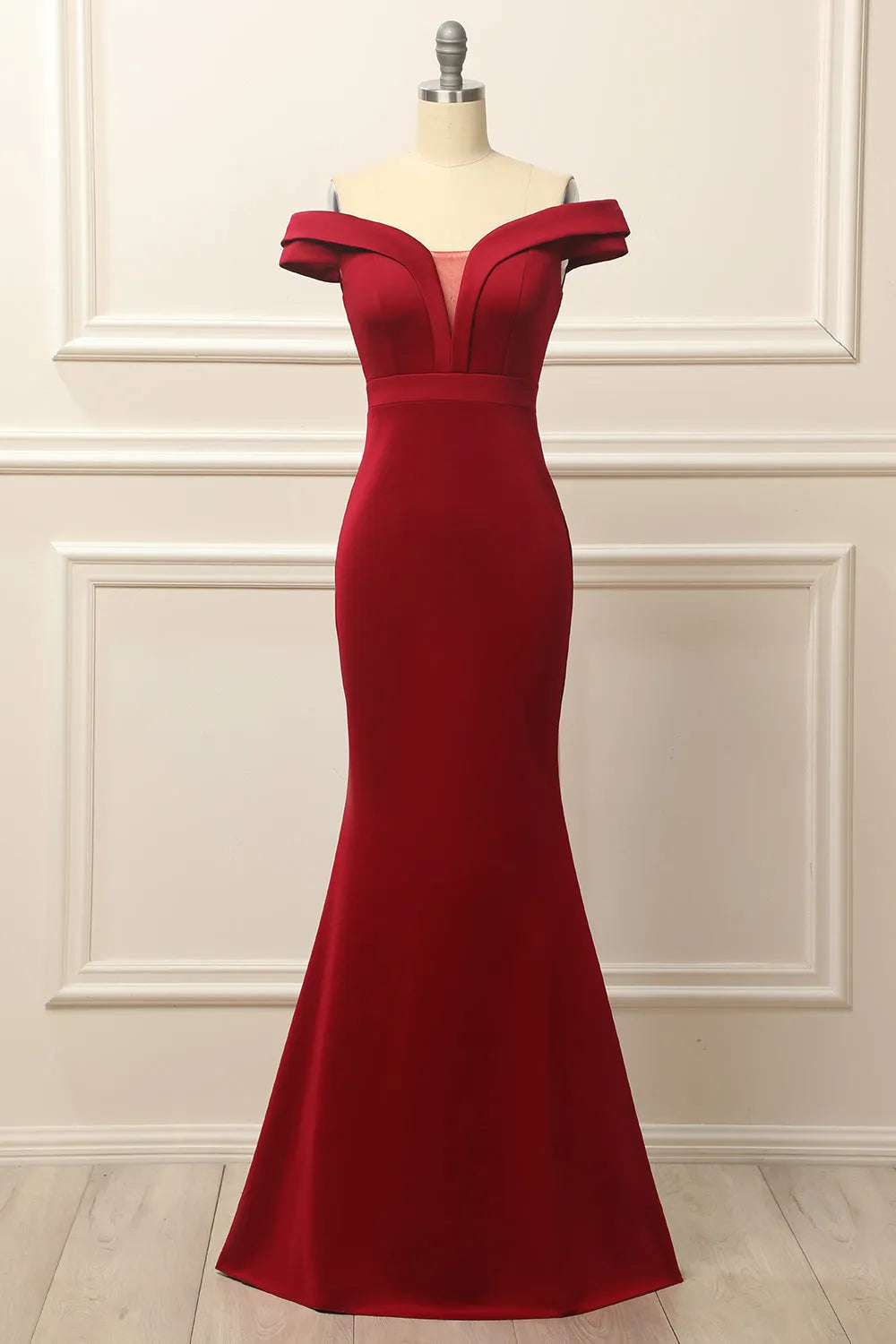 Back view of the elegant mermaid prom gown.