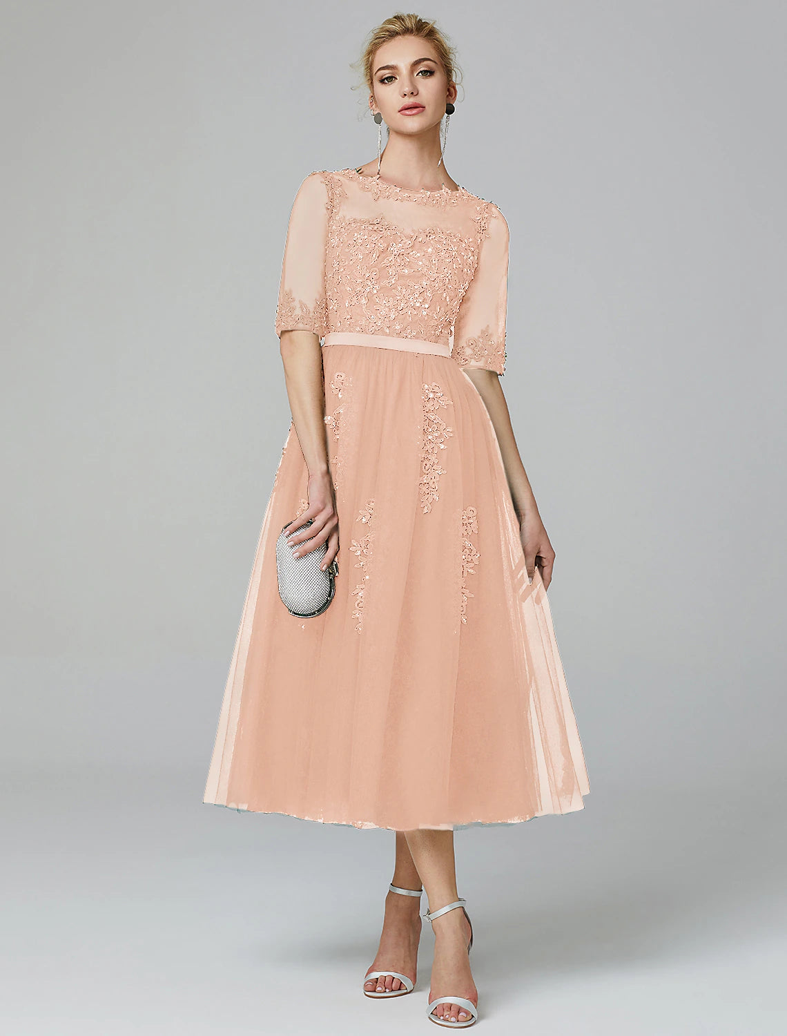 Sleeveless A-line dress, ideal for evening events.