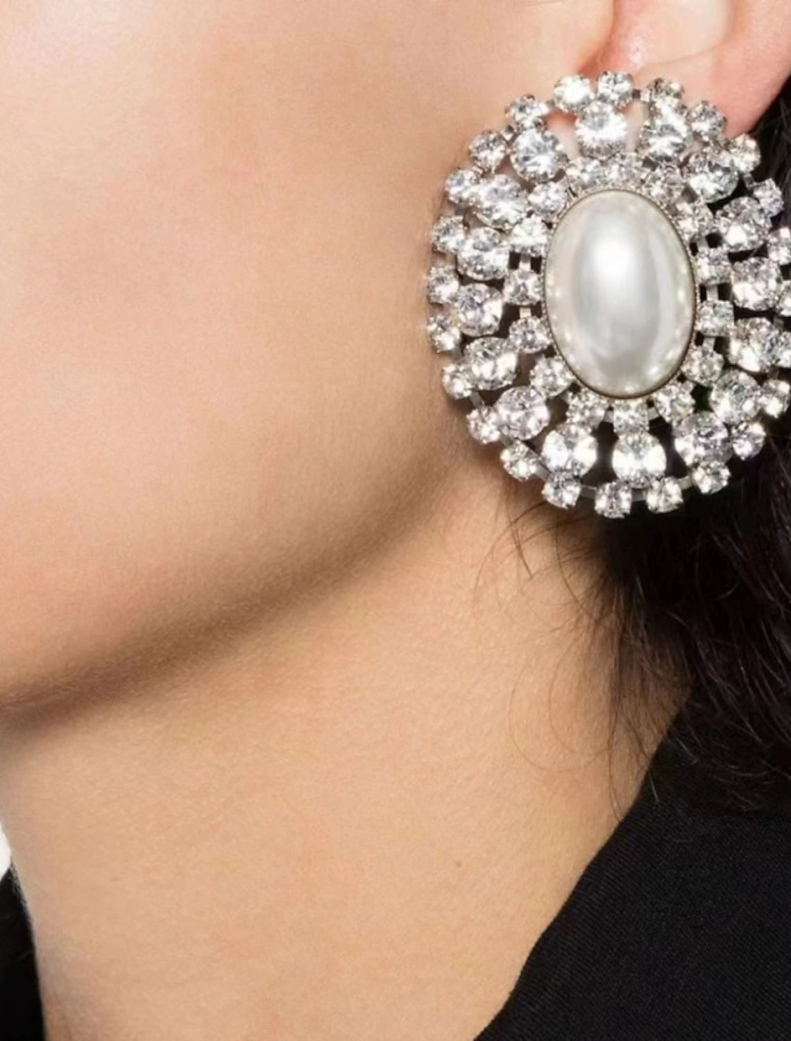 Stylish stud earrings for women.