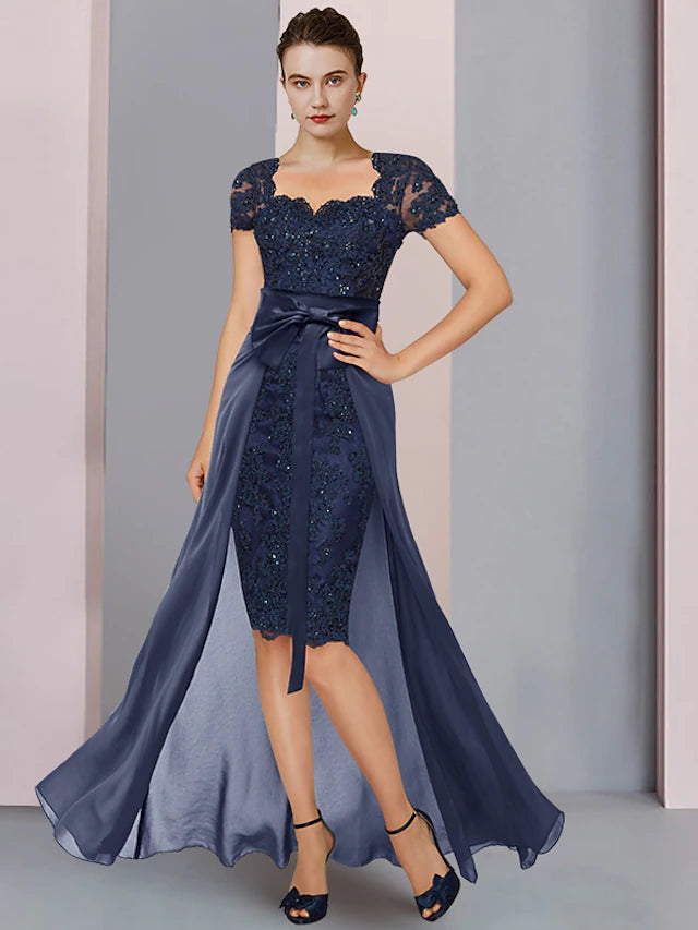 Elegant two-piece sheath dress with square neck and short sleeves.