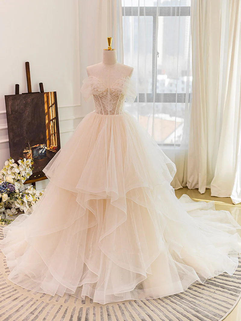 Elegant A-line V-neck lace tulle wedding dress.
