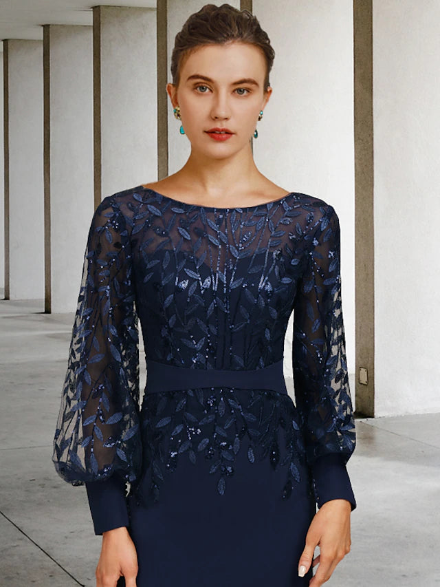 Side view of the vintage-inspired Mother of the Bride dress with chiffon and lace.