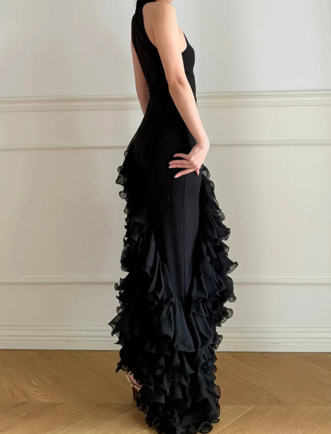 Elegant Black Halter Neck Prom Dress With High Neckline And Asymmetrical Ruffled Mermaid Skirt For Formal Evening Party
