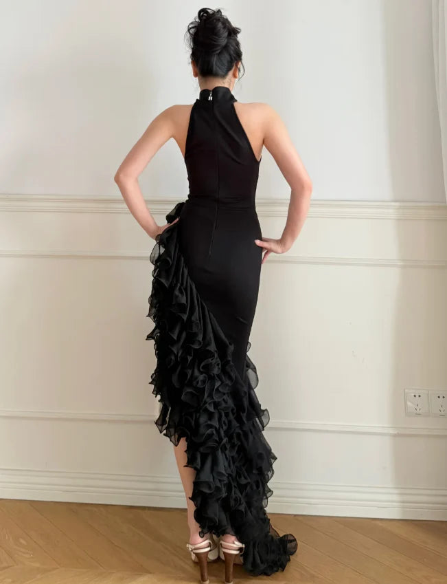 Elegant Black Halter Neck Prom Dress With High Neckline And Asymmetrical Ruffled Mermaid Skirt For Formal Evening Party