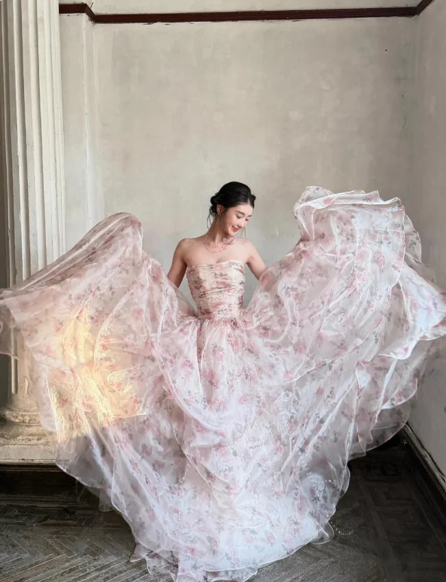 Elegant Blush Pink Strapless Prom Dress With Floral Print Tiered Tulle Skirt And Beaded Bodice For Formal Evening Party