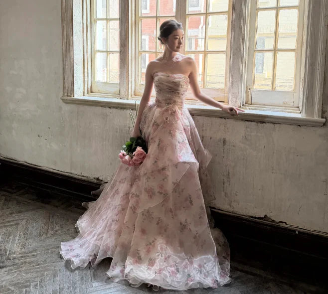 Elegant Blush Pink Strapless Prom Dress With Floral Print Tiered Tulle Skirt And Beaded Bodice For Formal Evening Party