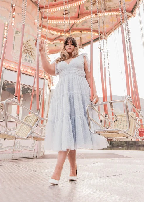 Elegant Deep V Neck Tie Shoulder Detail Open Back Tiered Ruffle Hem Polka Dot Print Midi Evening Dress For Formal Evening Prom Wedding Guest Bridesmaid Beach Wedding Cocktail Party Gala