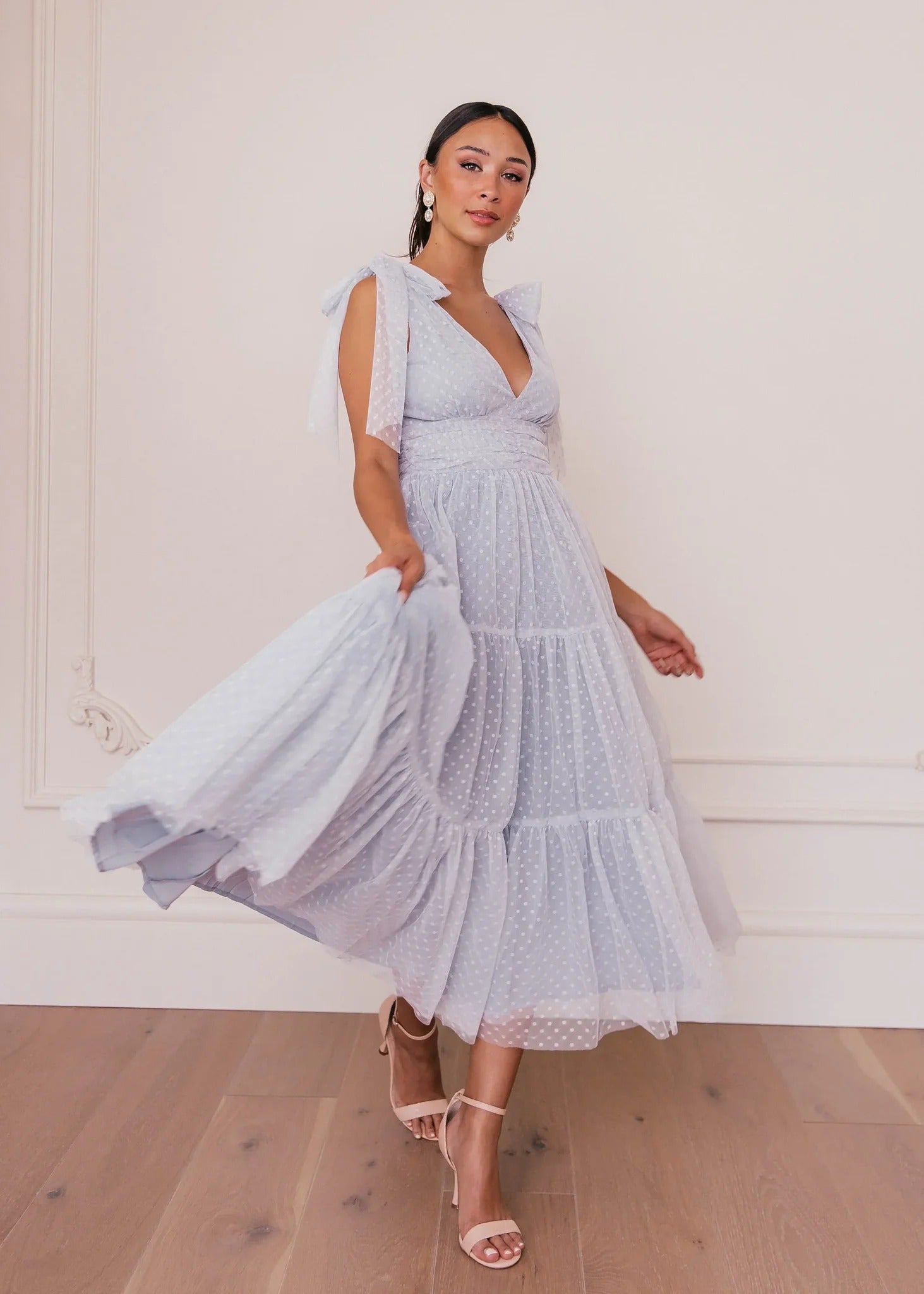 Elegant Deep V Neck Tie Shoulder Detail Open Back Tiered Ruffle Hem Polka Dot Print Midi Evening Dress For Formal Evening Prom Wedding Guest Bridesmaid Beach Wedding Cocktail Party Gala