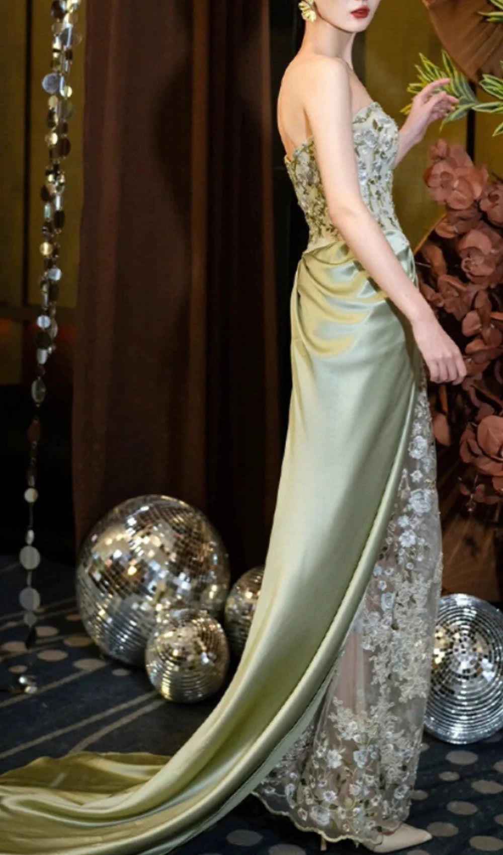 Elegant Green Satin Strapless Sweetheart Embroidered Mermaid Long Evening Party Dresses Formal