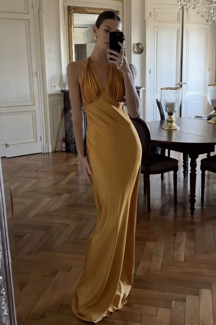 Elegant Halter Neck Deep V Neck Pleated Satin Maxi Prom Dress