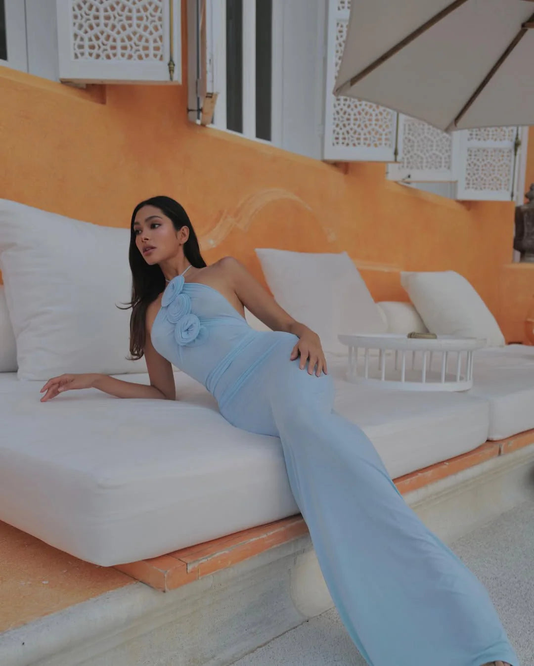 Elegant Halter Neck Open Back 3D Rosette Bodycon Maxi Prom Dress For Formal Evening Beach Wedding