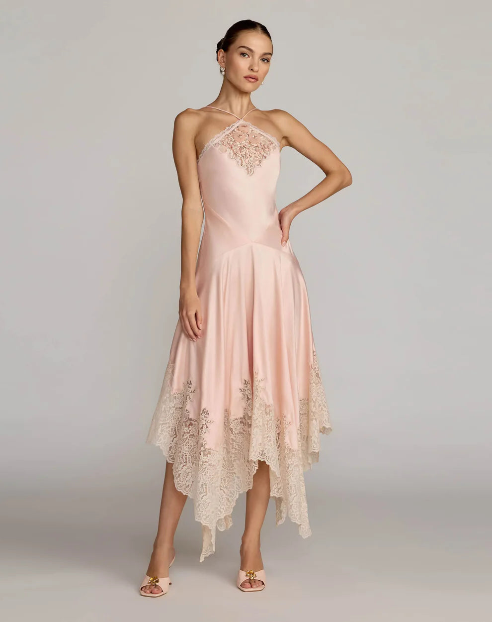 Elegant Halter Neck Open Back Lace Embellished Satin Asymmetrical Hem Maxi Prom Dress For Formal Evening Wedding Guest Bridesmaid Cocktail Party
