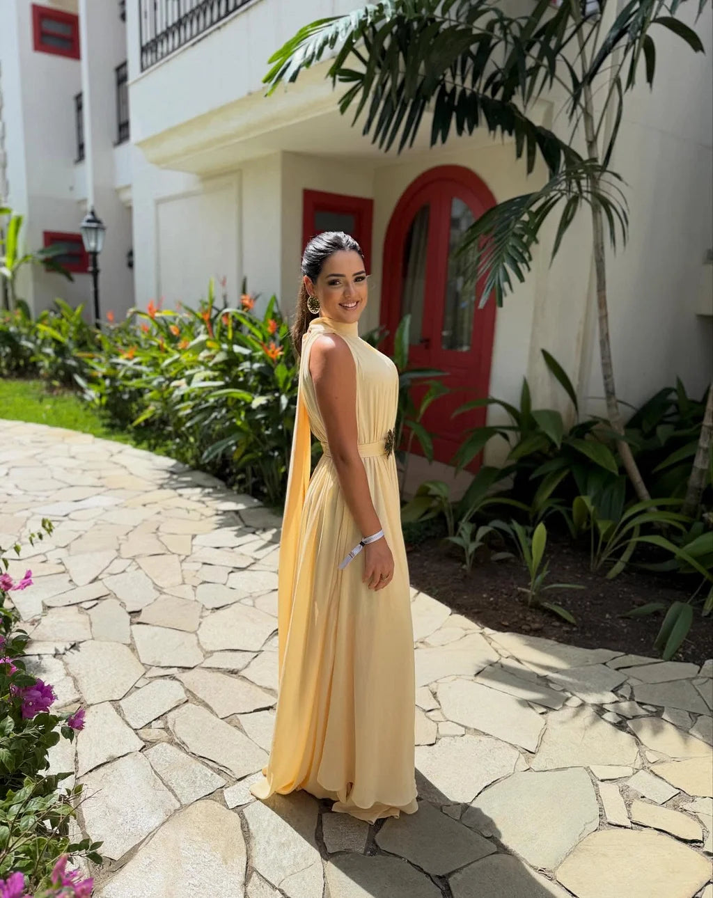 Elegant Halter Neck Sleeveless Ruched Belted Chiffon A-Line Maxi Prom Dress with Cape