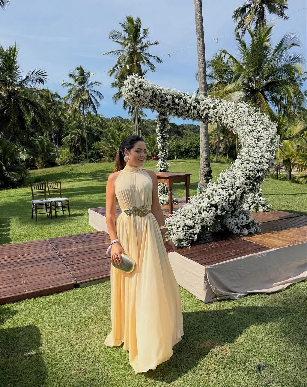 Elegant Halter Neck Sleeveless Ruched Belted Chiffon A-Line Maxi Prom Dress with Cape
