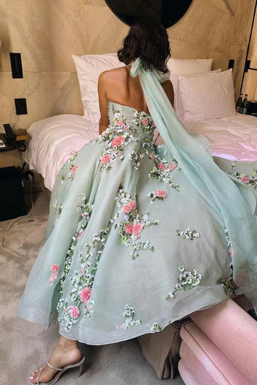 Elegant Halter Neckline Open Back Bow Detail 3D Floral Applique Embellished A Line Maxi Evening Dress For Formal Evening Prom Wedding Guest Bridesmaid Beach Wedding Gala Cocktail Party