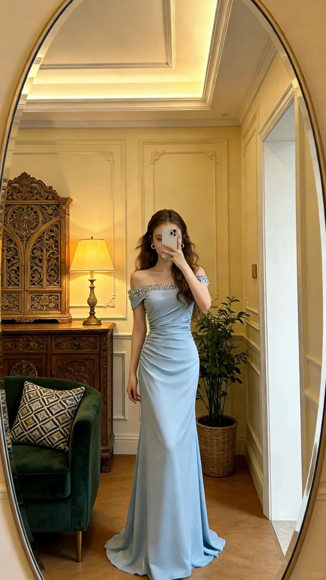 Elegant Light Blue Off Shoulder Prom Dress With Rhinestone Trim And Ruched Mermaid Skirt For Formal Evening Party
