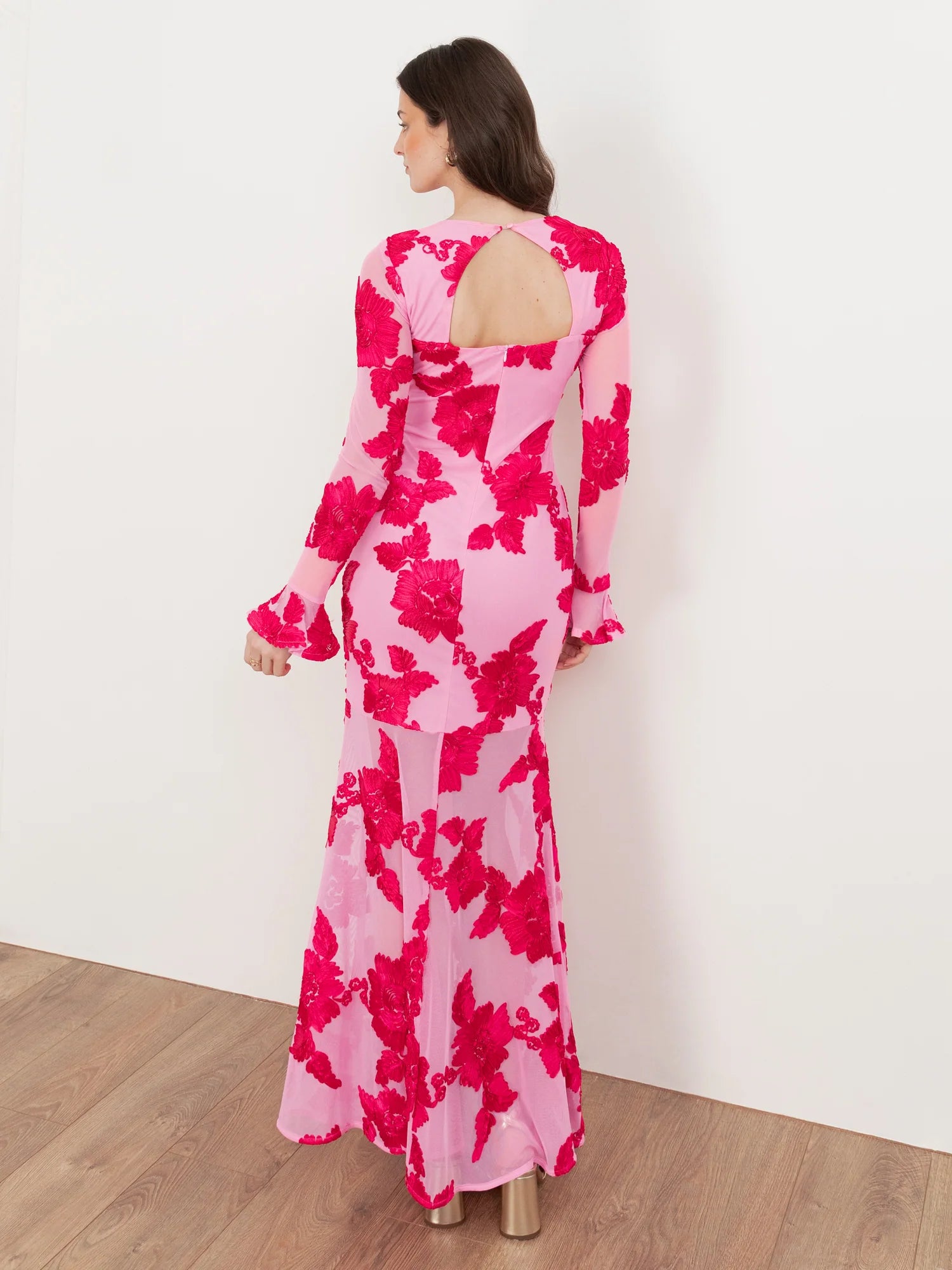 Elegant Long Sleeve Round Neck 3D Floral Embroidered Sheer Mesh Mermaid Maxi Prom Dress For Formal Evening Gala Wedding Guest