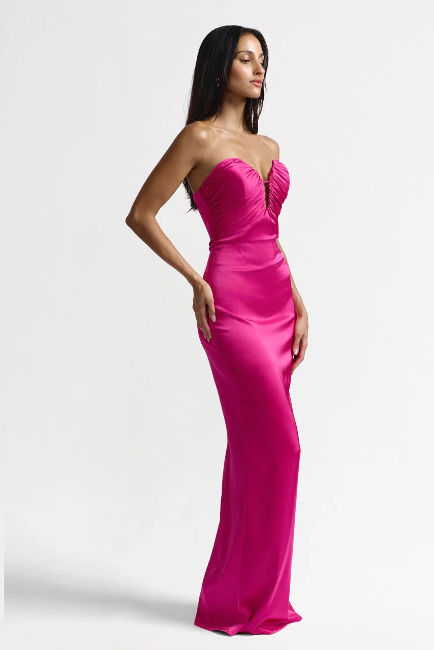 Elegant Mermaid Strapless Sweetheart Neck Satin Long Prom Dress in Fuchsia for Formal Events