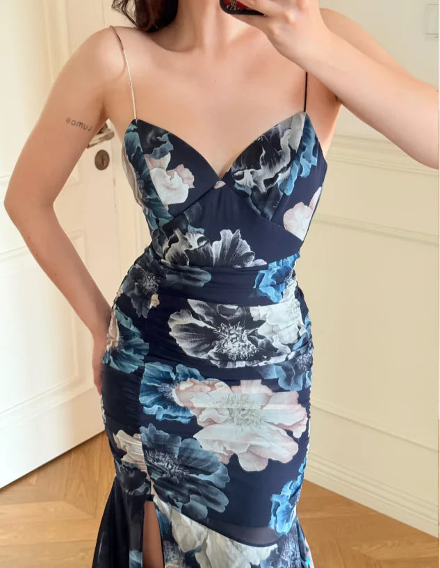 Elegant Navy Blue Floral Print Prom Dress With Sweetheart Neckline And Ruffled Mermaid Skirt For Formal Evening Party