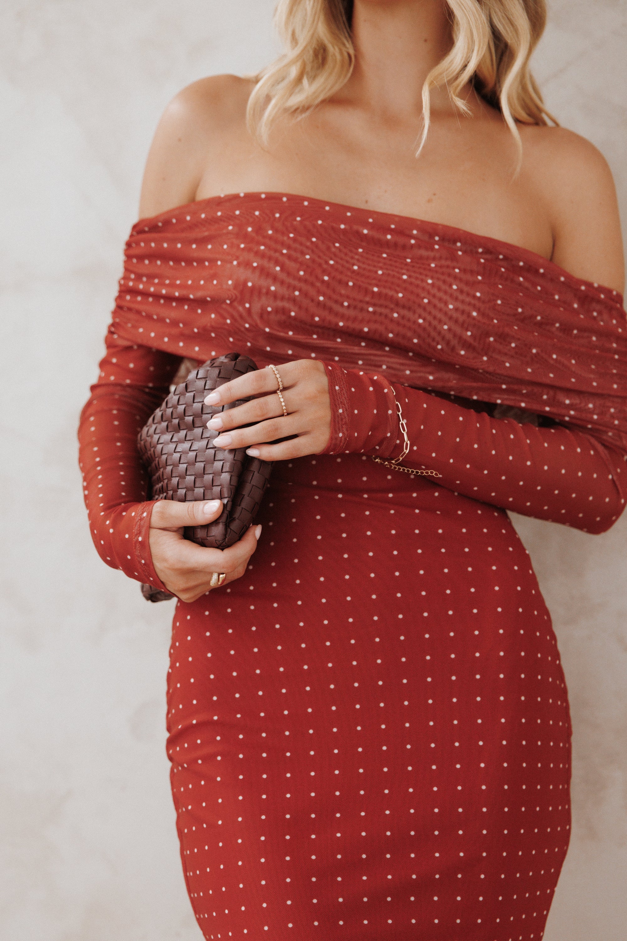 Elegant Off The Shoulder Long Sleeve Polka Dot Mesh Bodycon Maxi Prom Dress For Formal Evening Wedding Guest Bridesmaid Cocktail Party