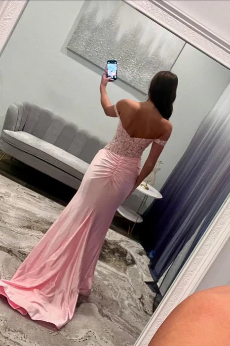 Elegant Off The Shoulder Sweetheart Neckline Sheer Mesh Lace Appliqué Ruched Back High Slit Mermaid Satin Evening Dress For Formal Evening Prom Wedding Guest Bridesmaid