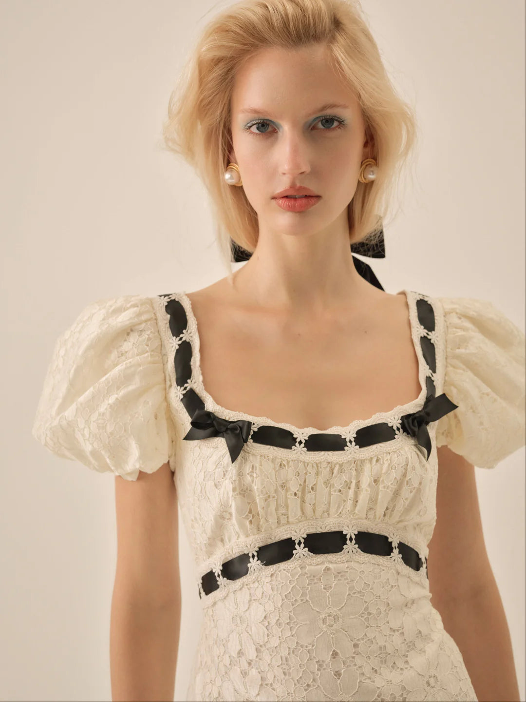 Elegant Puff Sleeve Square Neck Lace Midi Prom Dress With Contrast Bow Detail For Formal Evening Bridal
