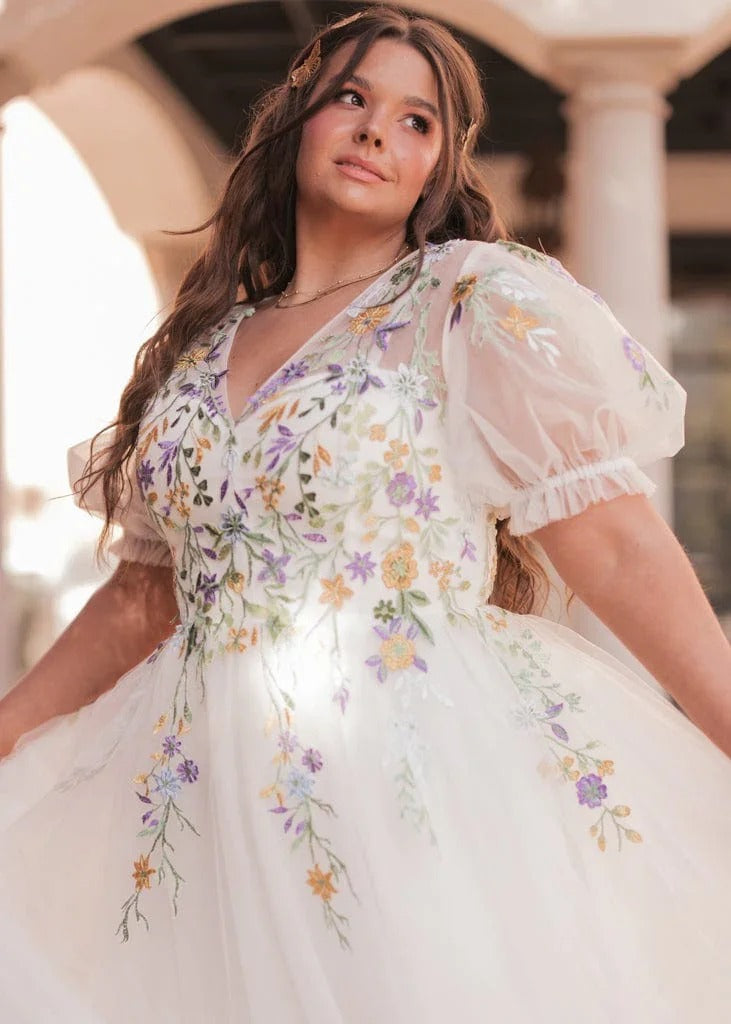 Elegant Puff Sleeve V Neck Floral Embroidery Sheer Mesh Tulle Maxi Evening Dress For Formal Evening Prom Wedding Guest Bridesmaid Cocktail Party Gala
