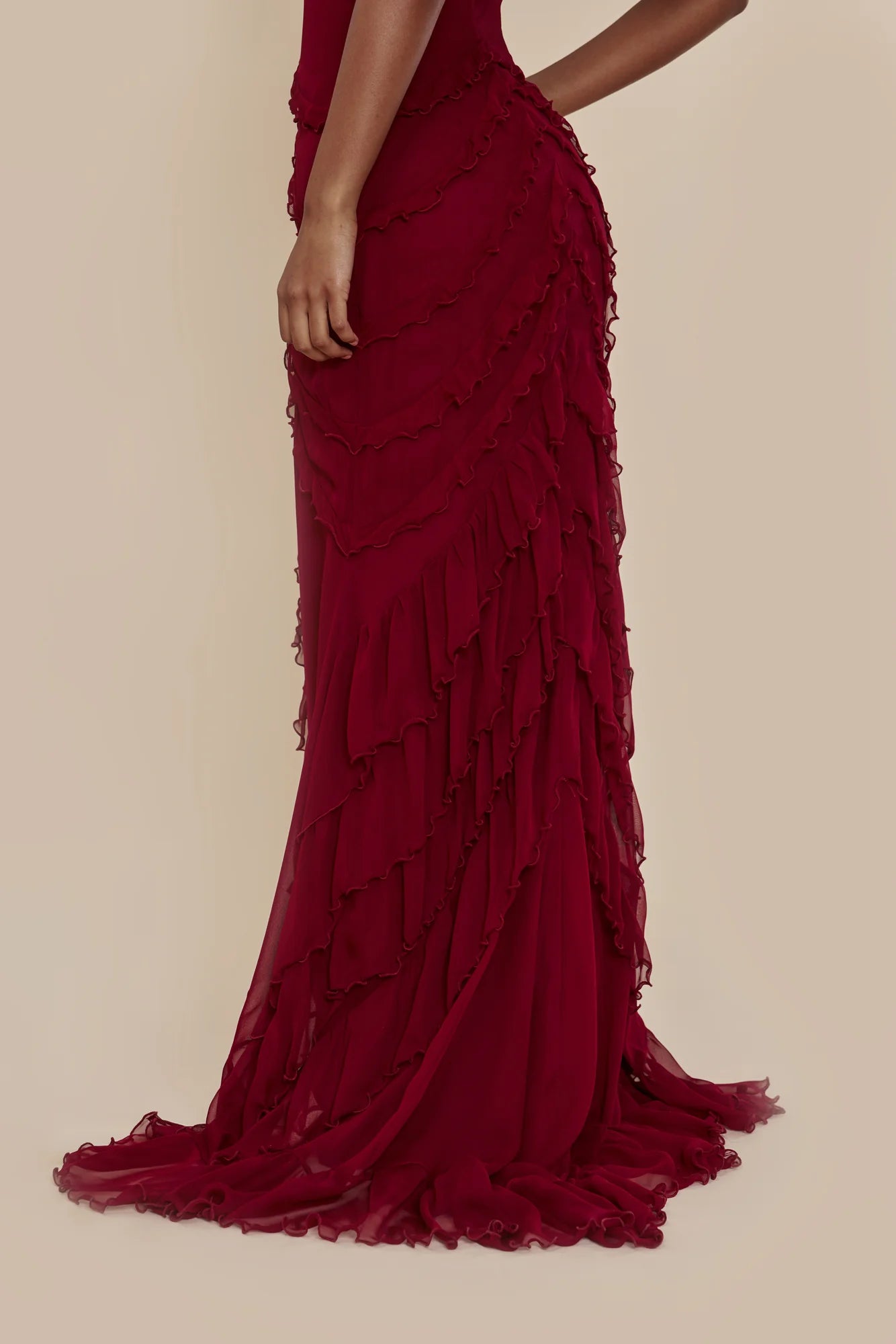 Elegant Red V-neck Cross Strap Ruffled High Slit Mermaid Long Evening Dresses