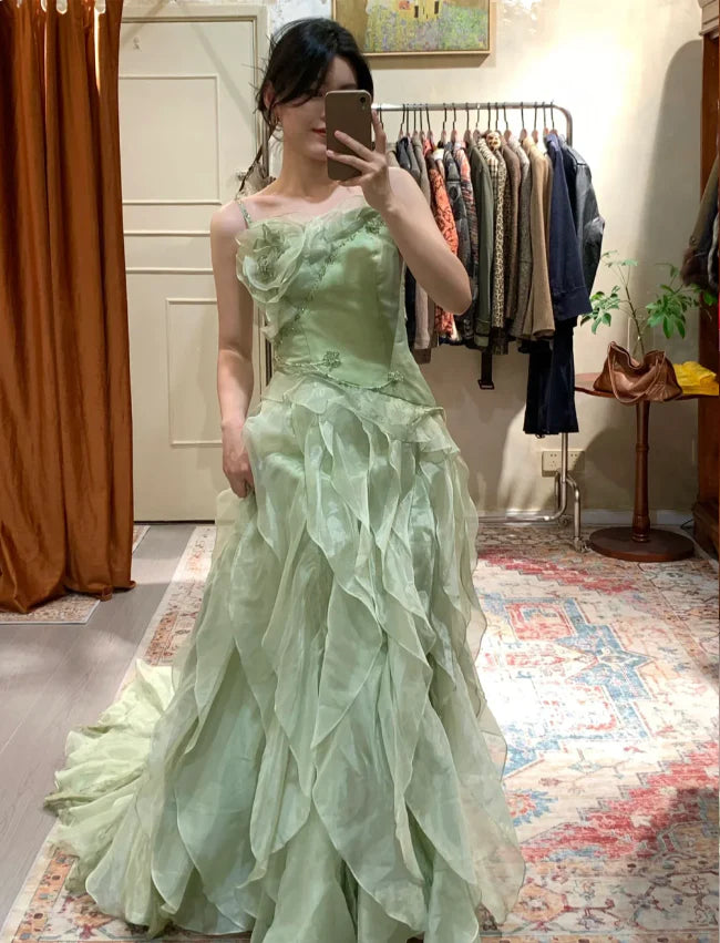 Elegant Sage Green Strapless Prom Dress With Floral Appliques Tiered Ruffled Tulle Skirt And Sweeping Train For Formal Evening Party