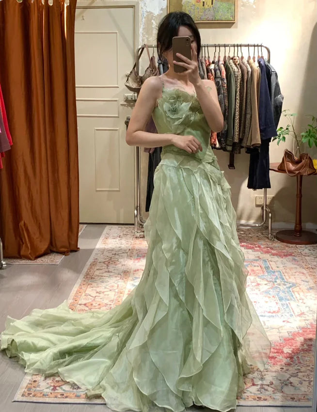 Elegant Sage Green Strapless Prom Dress With Floral Appliques Tiered Ruffled Tulle Skirt And Sweeping Train For Formal Evening Party