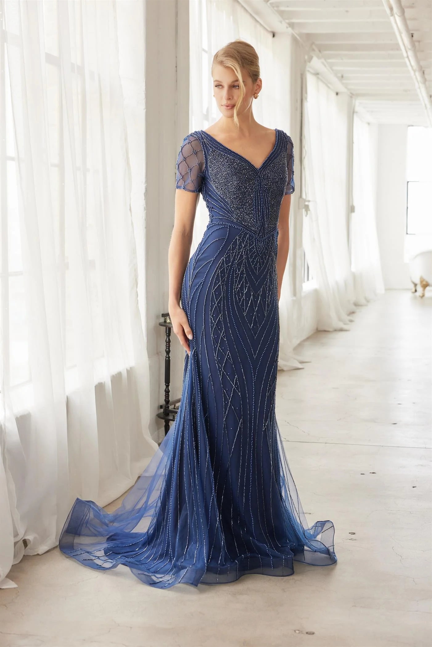 Elegant Short Sleeve V Neck Open Back Beaded Lace Appliqué Mermaid Evening Dress For Formal Evening Gala Wedding Guest Bridesmaid