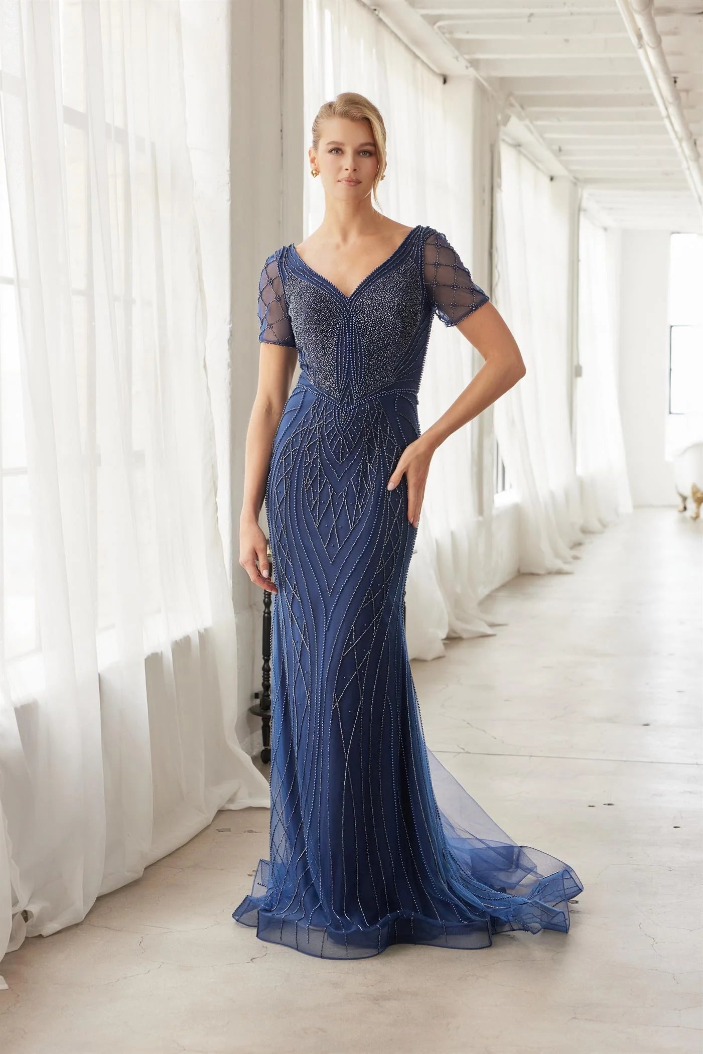 Elegant Short Sleeve V Neck Open Back Beaded Lace Appliqué Mermaid Evening Dress For Formal Evening Gala Wedding Guest Bridesmaid