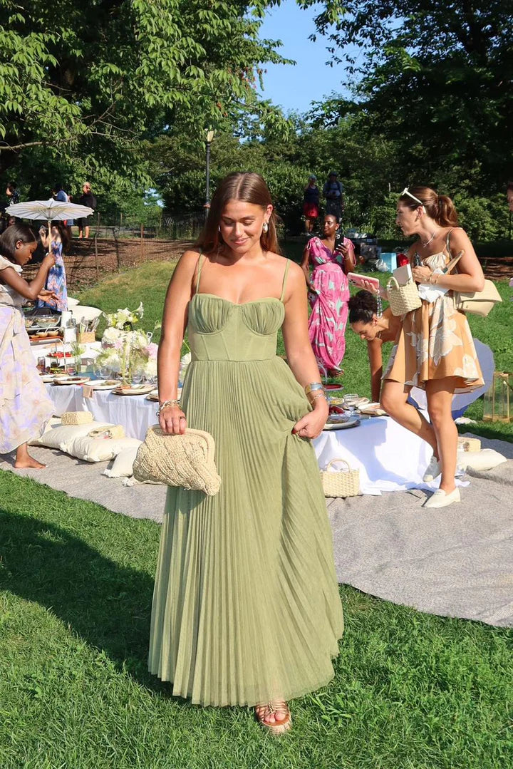 Elegant Spaghetti Strap Bustier Pleated Chiffon Maxi Prom Dress For Formal Evening Garden Wedding Guest