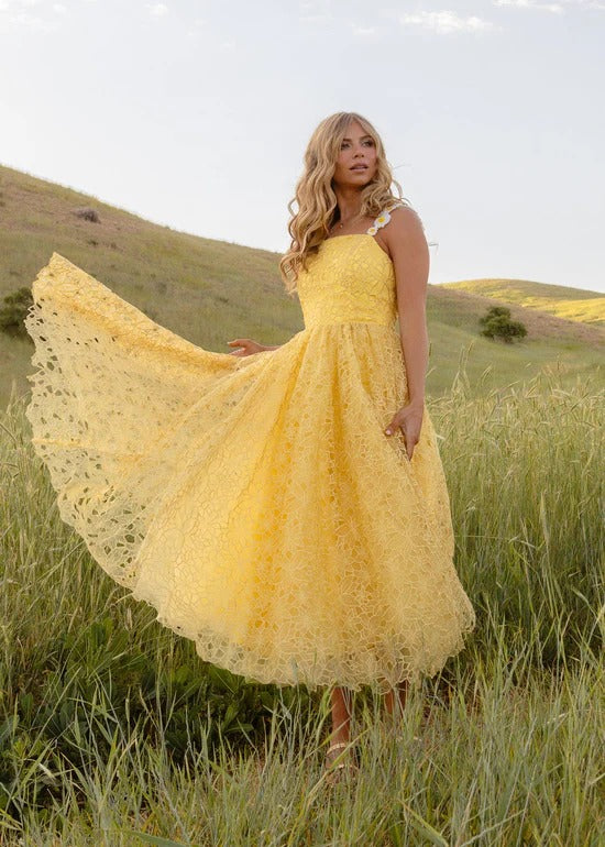Elegant Spaghetti Strap Daisy Detail Square Neck Floral Lace Overlay A Line Midi Evening Dress For Formal Evening Prom Wedding Guest Bridesmaid Beach Wedding Cocktail Party Gala