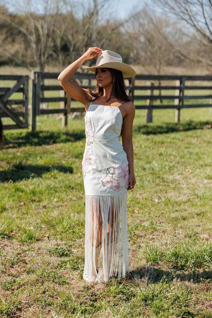 Elegant Spaghetti Strap Floral Embroidery Fringe Hem Bodycon Prom Dress For Wedding Guest Bridal Shower Formal Evening