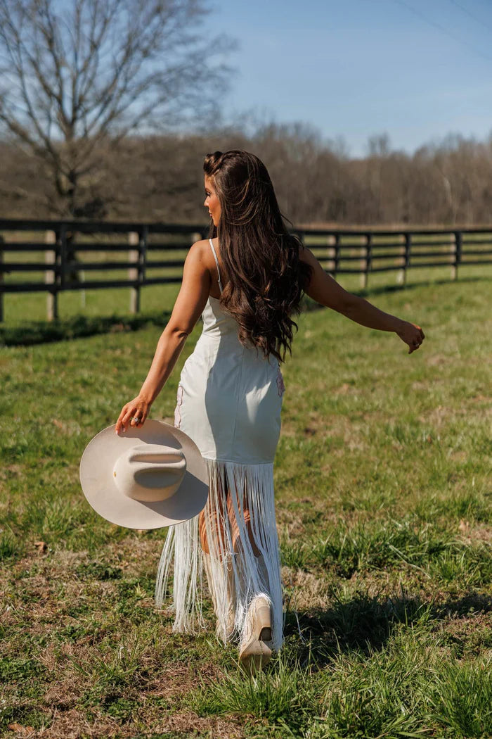 Elegant Spaghetti Strap Floral Embroidery Fringe Hem Bodycon Prom Dress For Wedding Guest Bridal Shower Formal Evening