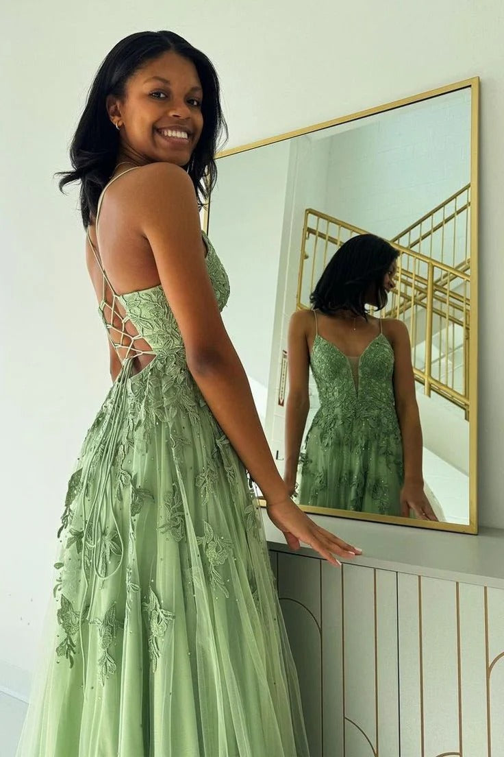 Elegant Spaghetti Strap Lace Appliqué Tulle Lace-Up Back Slit Maxi Evening Dress
