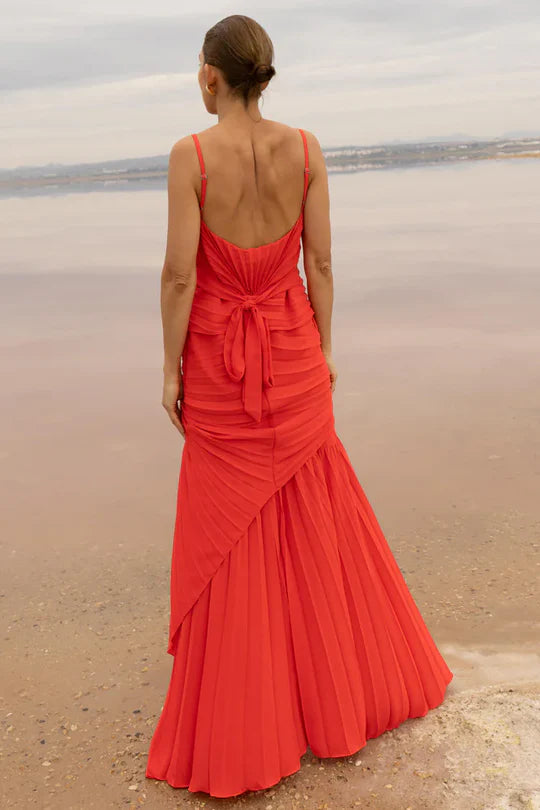 Elegant Spaghetti Strap Low Cut Back Bow Accent Pleated Ruffle Chiffon Mermaid Evening Dress For Formal Evening Prom Gala Wedding Guest Bridesmaid