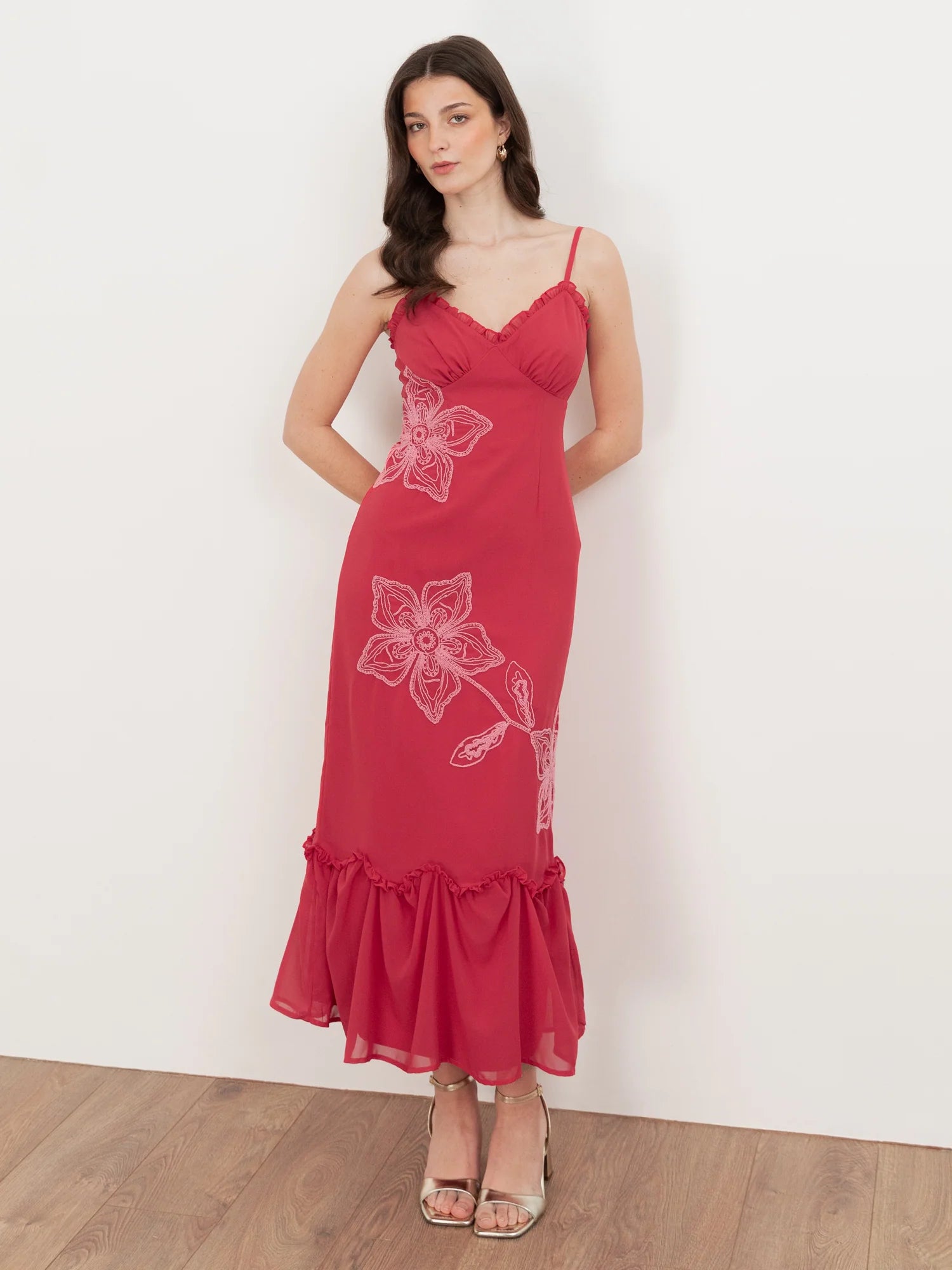 Elegant Spaghetti Strap Ruffle Trim Floral Embroidered Cutout Back Ruffle Hem Midi Prom Dress For Formal Evening Gala Wedding Guest
