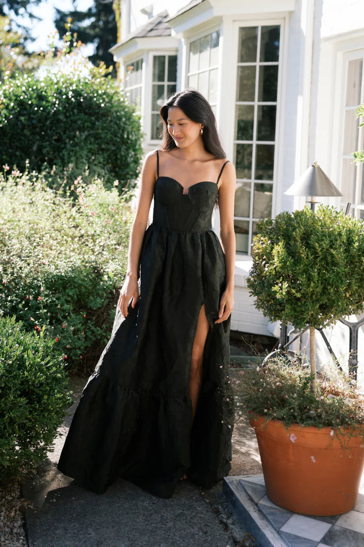 Elegant Spaghetti Strap Sweetheart Neckline Open Back Floral Jacquard Tiered Ruffle Hem A Line Maxi Evening Dress For Formal Evening Gala Wedding Guest Bridesmaid