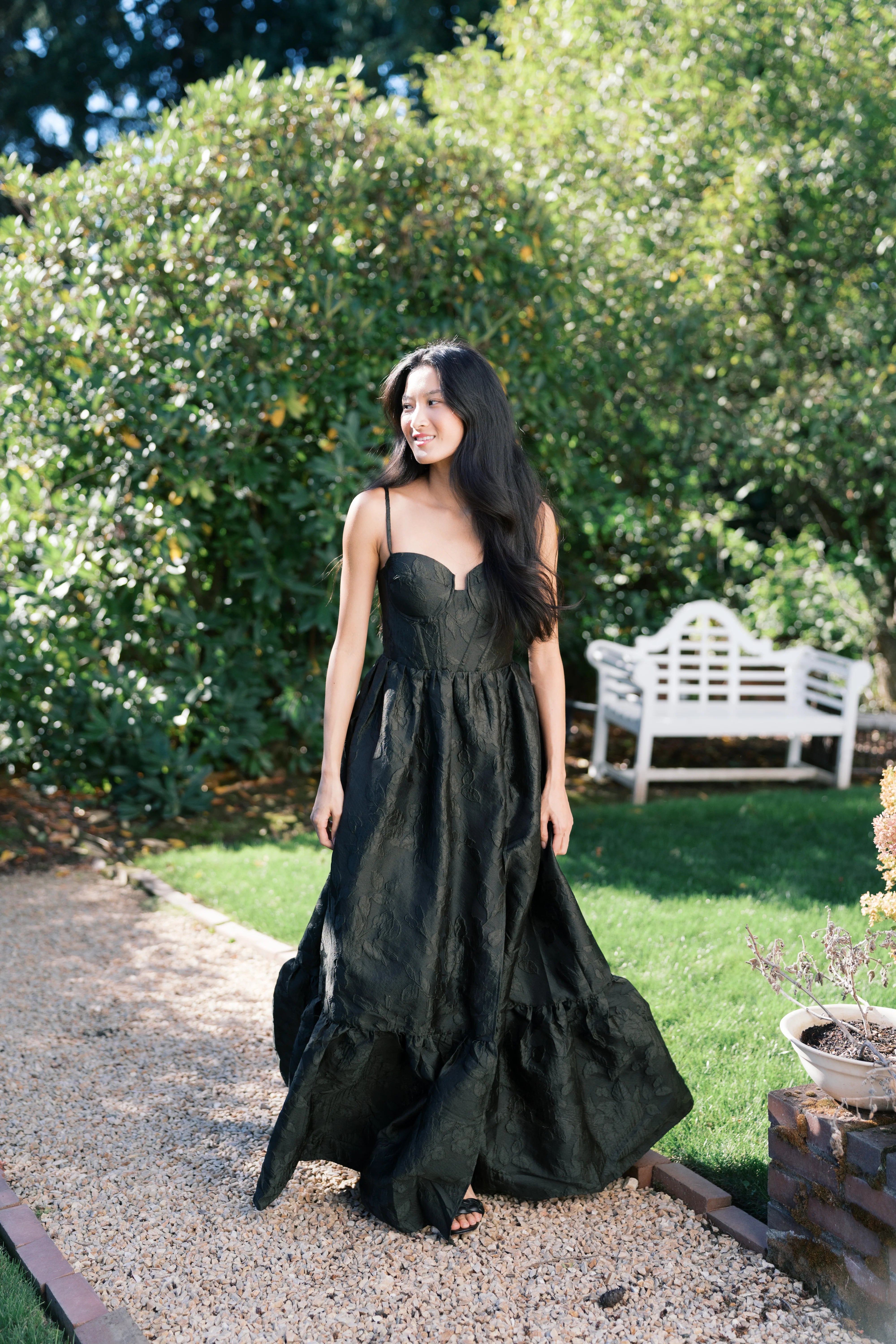 Elegant Spaghetti Strap Sweetheart Neckline Open Back Floral Jacquard Tiered Ruffle Hem A Line Maxi Evening Dress For Formal Evening Gala Wedding Guest Bridesmaid