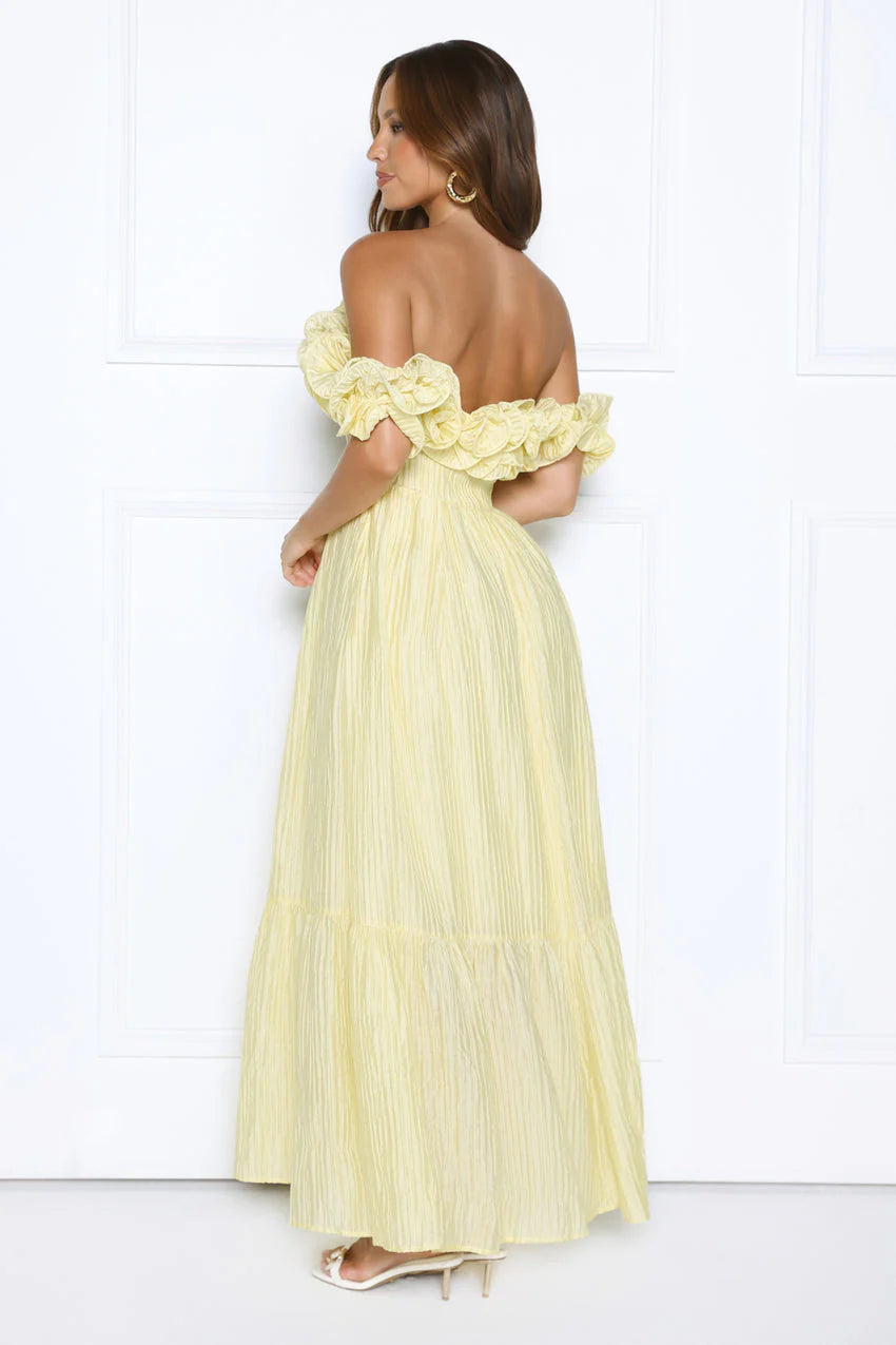 Elegant Square Neck Ruffle Trim Open Back Tiered Ruffle Hem Textured Maxi Evening Dress For Formal Evening Prom Wedding Guest Bridesmaid Beach Wedding Cocktail Party Gala