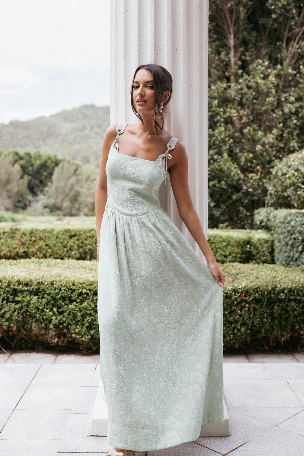Elegant Square Neck Tie Strap Smocked Back Textured A-Line Maxi Prom Dress For Formal Evening Wedding Guest Bridesmaid Cocktail Party