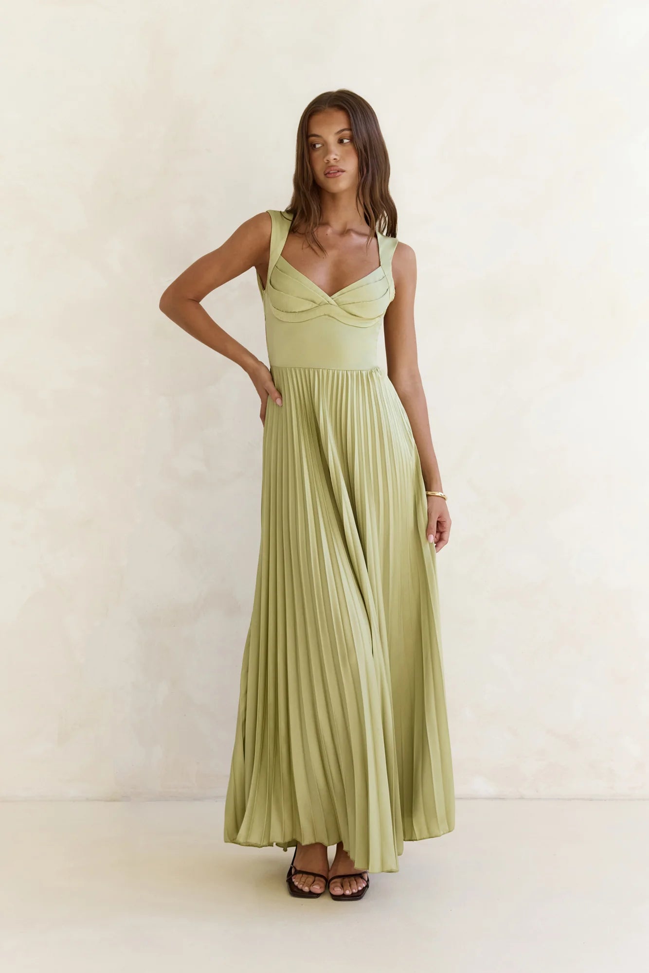 Elegant Square Neck Twist Bust Open Back Tie Detail Pleated Maxi Prom Dress For Formal Evening Wedding Guest Bridesmaid Cocktail Party