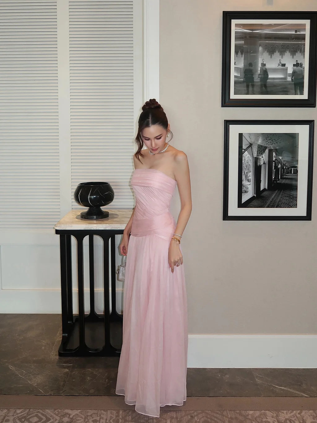 Elegant Strapless Draped Chiffon A-Line Maxi Prom Dress with Scarf